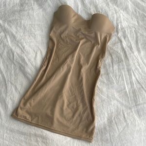 Strapless shapewear
